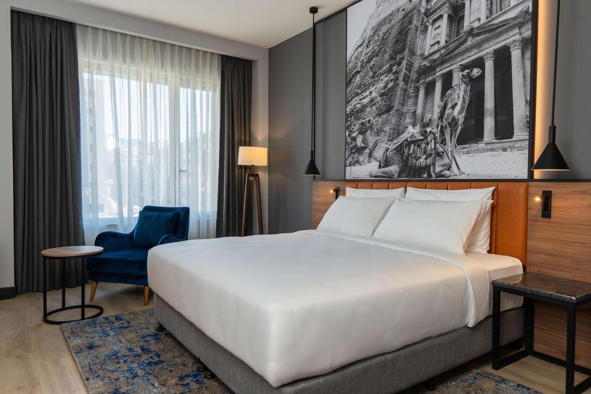 Radisson Blu Hotel, Amman Galleria Mall Eksteriør billede Deluxe King
