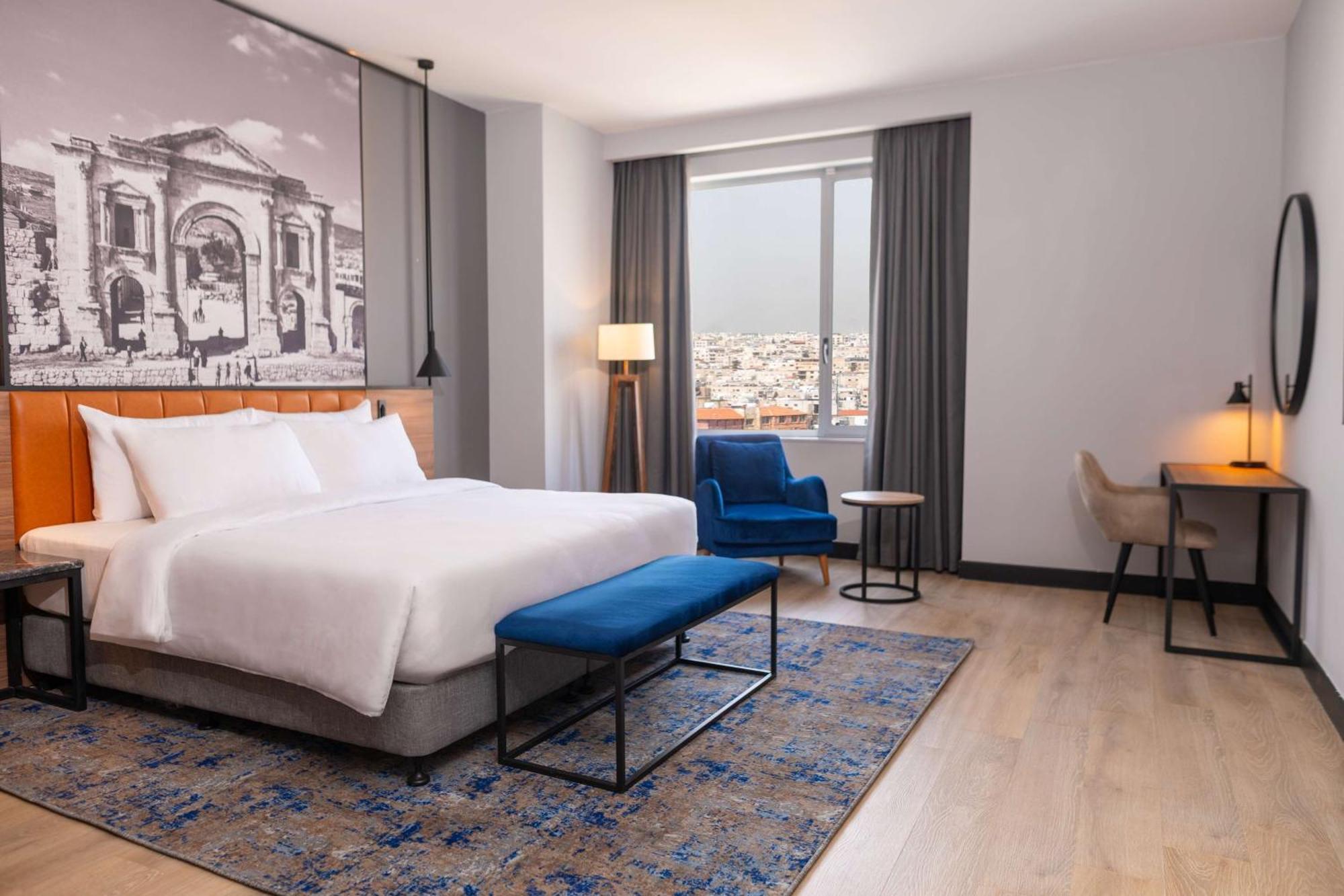 Radisson Blu Hotel, Amman Galleria Mall Eksteriør billede Deluxe King
